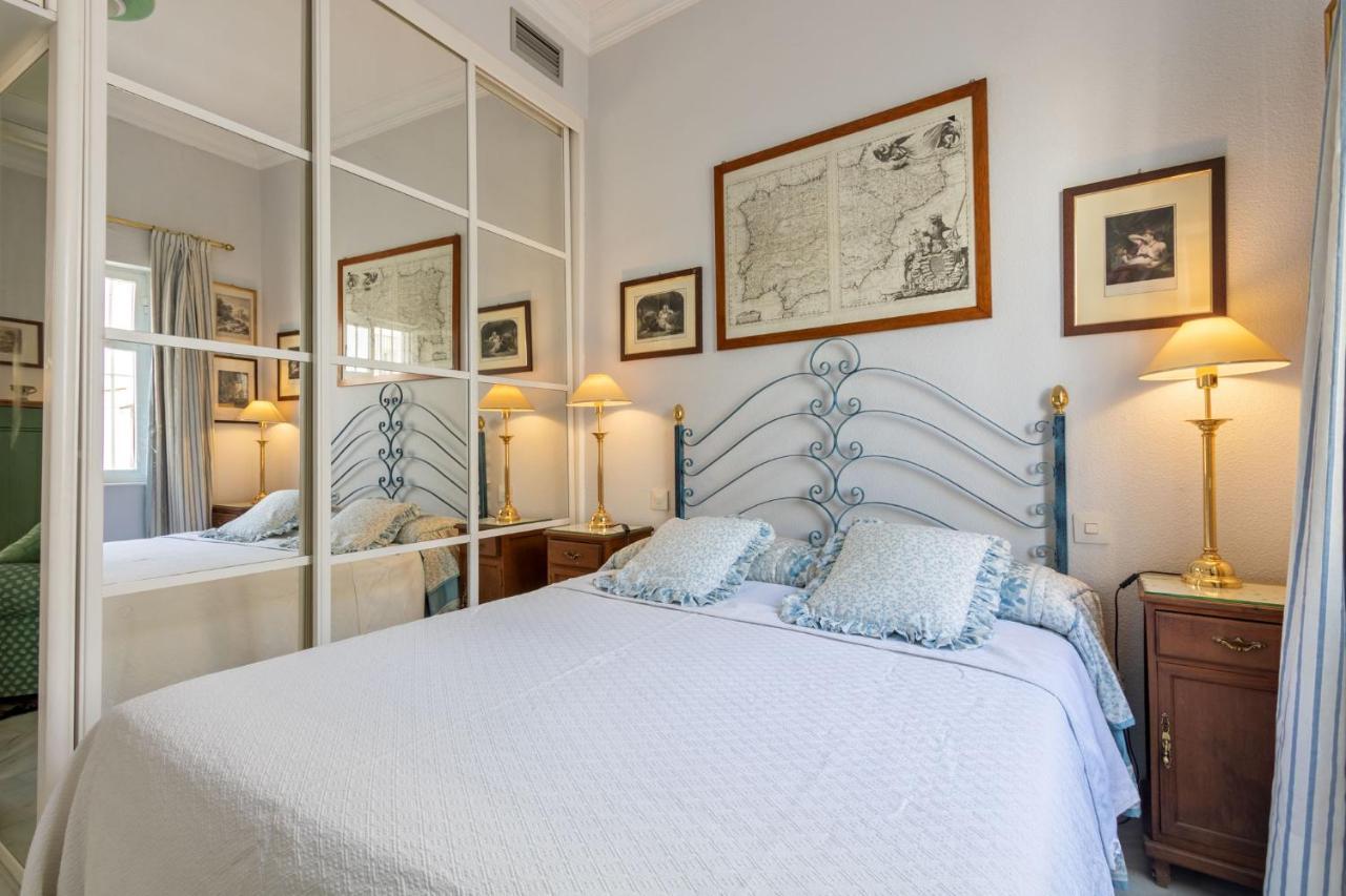 Holiday Apartment, 2 Pax, Historical Center Севилья Экстерьер фото