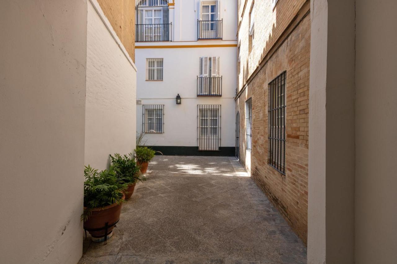 Holiday Apartment, 2 Pax, Historical Center Севилья Экстерьер фото