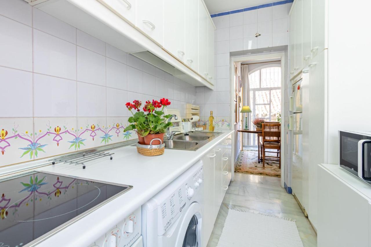 Holiday Apartment, 2 Pax, Historical Center Севилья Экстерьер фото